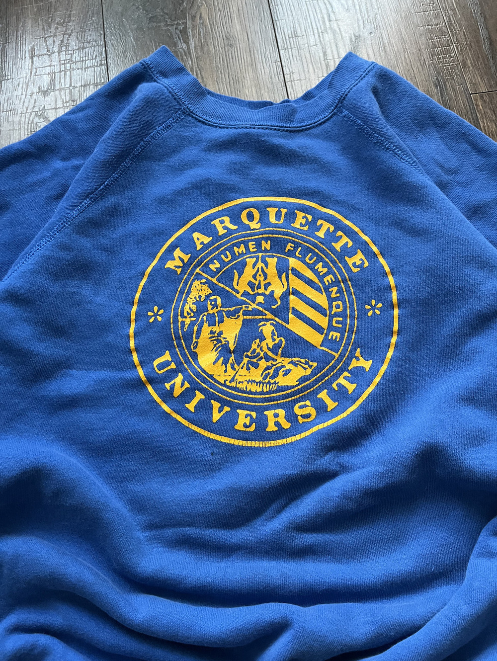 Vintage 1980s Marquette University Emblem Crewneck Sweatshirt Velva Sheen XXL - Picture 5 of 7